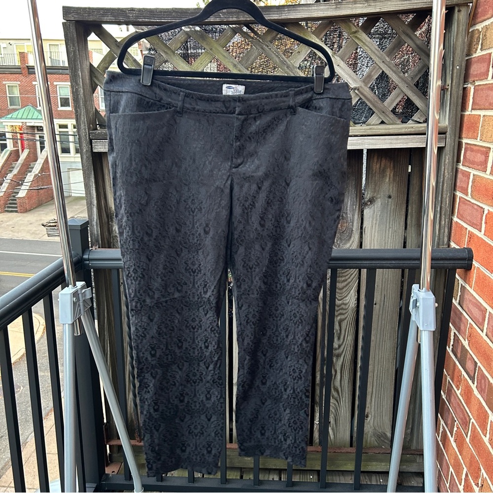 Old Navy Diva Black Jacquard Skinny Ankle Pants 18